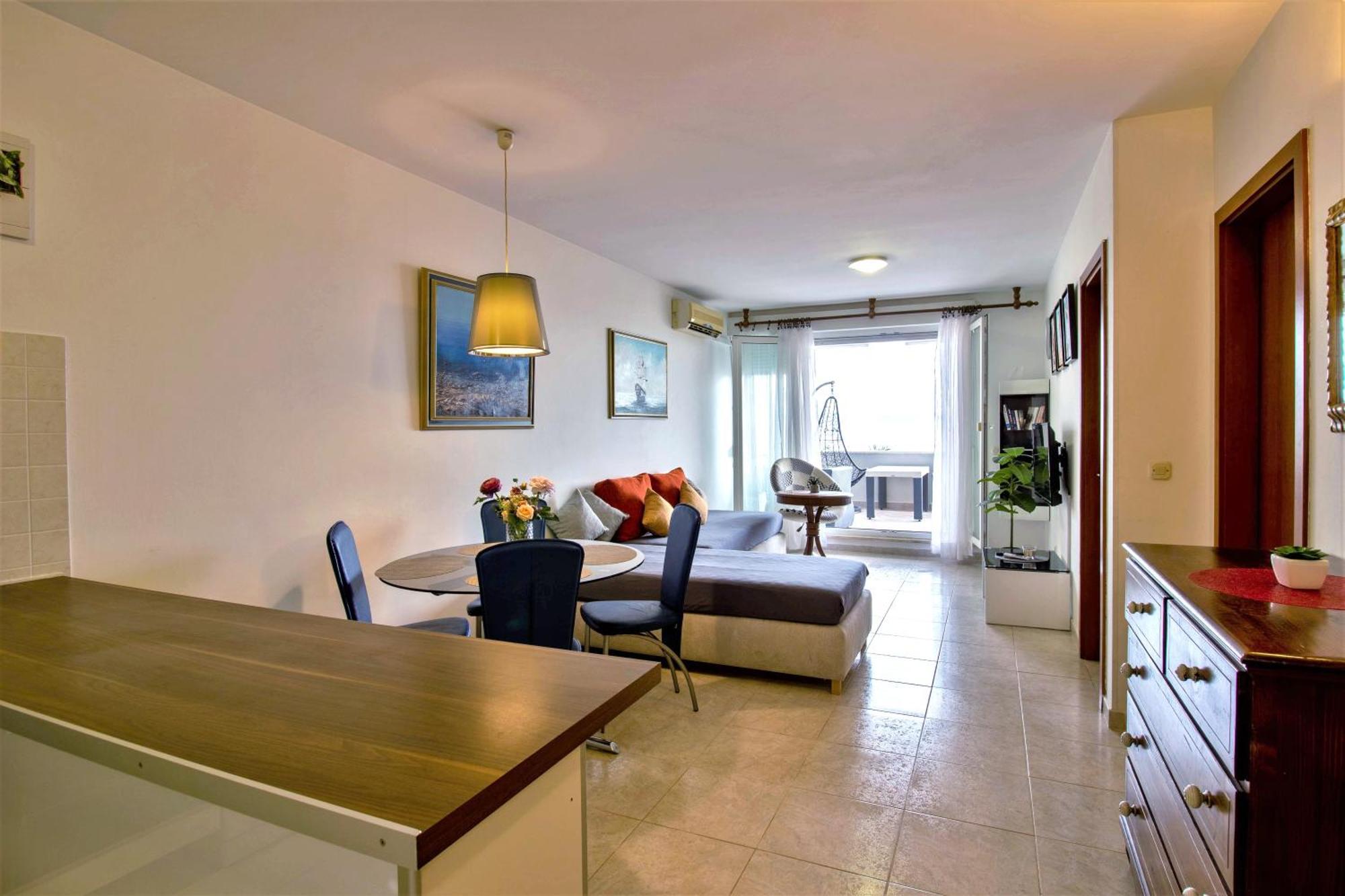 Znjan Sea View 2&2 Guest *